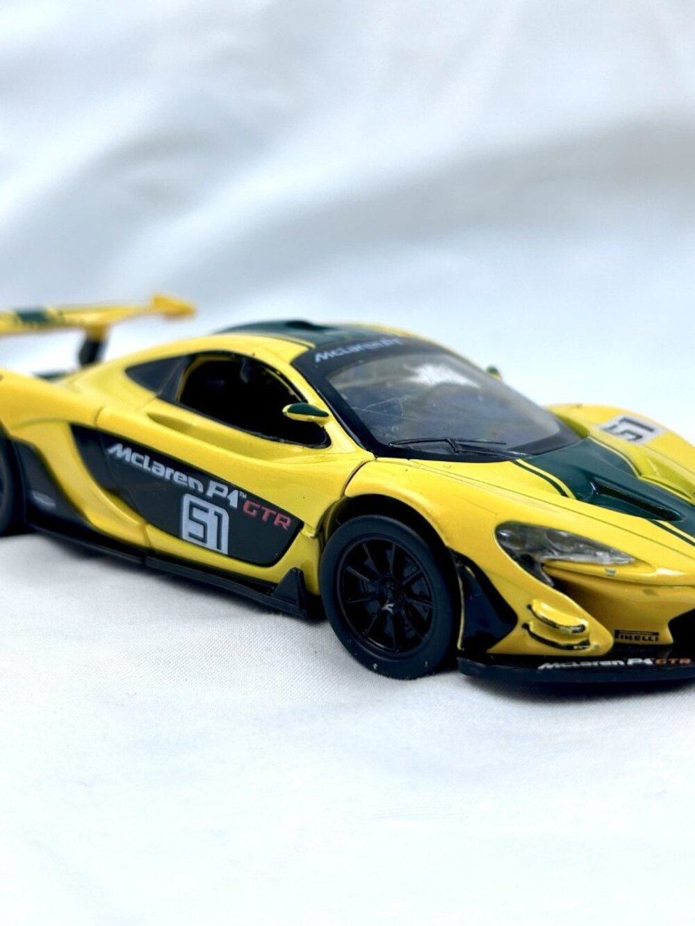 McLaren P1 GTR Race Car Model 1:32 MSZ Yellow Die Cast Vehicle Collectable